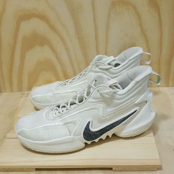 Nike Cosmic Unity 2 Coconut Milk Mens size 13 - Picture 1 of 8
